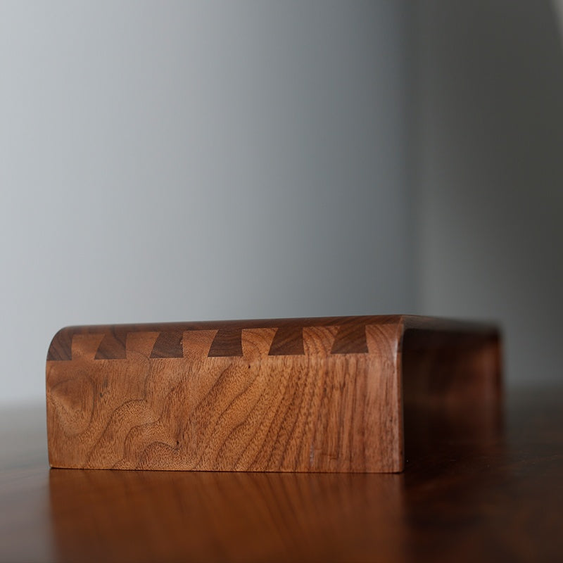 Solid Wood Monitor Riser, joint detail